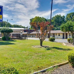 Scottish Inns Collinsville - Martinsville Exterior photo