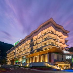 אמיישאן Holiday Inn Express Qiliping, An Ihg Hotel Exterior photo