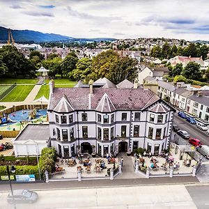 וורנפוינט The Whistledown Hotel Exterior photo