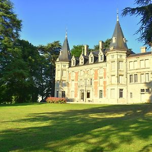 לינה וארוחת בוקר Chateau De Varambon Exterior photo