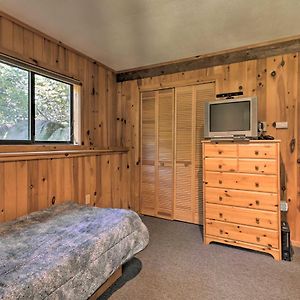 Sandisfield Cabin With 3 Acres, Tennis Courts By 4 Ski Mtns Exterior photo