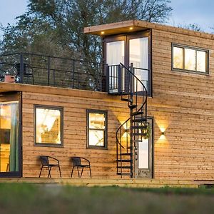 Bellmead Cool River "Helm" Container Home Exterior photo