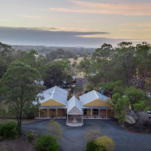 Helidon Lockyer Motel Exterior photo