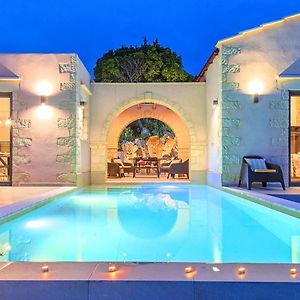 Vryses Villa Vardis Heated Pool Exterior photo