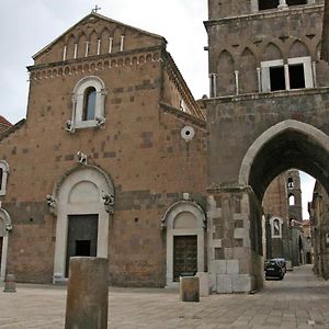 קאזרטווקיה Boutique Hotel Palazzo Dei Vescovi Exterior photo