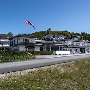 Sykkylven Aursnes Hotell - Reduced Prices, Self-Served Check-In And Check-Out And Without Breakfast Due To Reduced Operation In Summer Season From 8Th July To 5Th August Exterior photo