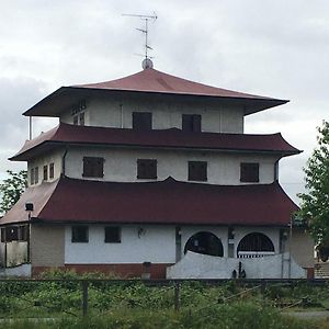 Zibido San Giacomo Hotel Cambogia Exterior photo