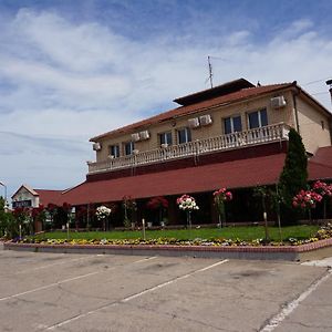 סמדרבו Guesthouse & Restaurant Tekovina Exterior photo