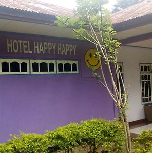 Bajawa Hotel Happy Happy Exterior photo