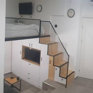 באר שבע Centrally-Located Quiet Cozy Loft Apartment Exterior photo