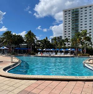 מיאמי ביץ' Comfortable Apartments In Ocean Reserve Miami Exterior photo