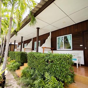 קו טאו Assava Dive Resort - Sha Plus Exterior photo