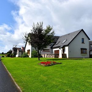 בודייק East Clare Golf Village Exterior photo