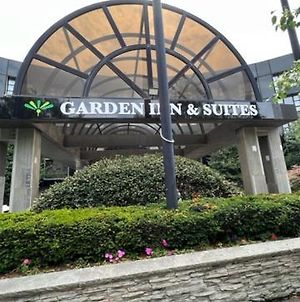 ניו יורק Garden Inn & Suites - Jfk Exterior photo