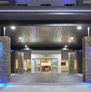 Holiday Inn Express & Suites Lincoln I - 80, An Ihg Hotel Exterior photo