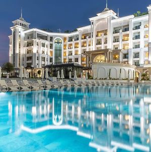 קיירניה Merit Royal Diamond Hotel & Spa Exterior photo