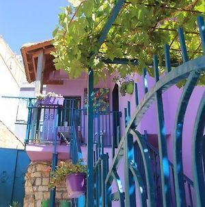 הוילה Jish Beit Lila Exterior photo