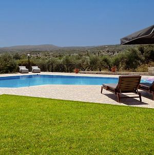אדליאנוס קומפוס Villas Lefkothea With Large Pool, Playground Area, & Magnificent Views! Exterior photo
