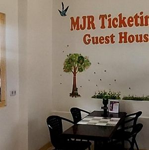 רוטנג Mjr Ticketing Guest House Exterior photo