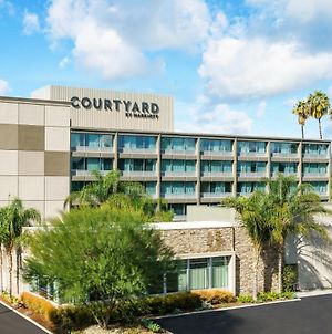 Courtyard By Marriott Los Angeles Woodland Hills Exterior photo