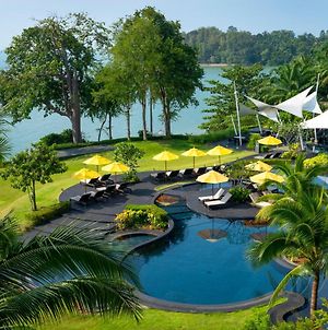 Ao Nam Mao The Shellsea Krabi I Luxury Beach Resort & Pool Villas Exterior photo