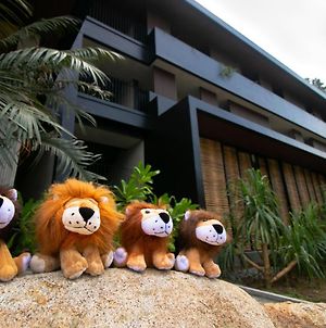 מלון The Funny Lion - אל נידו Exterior photo