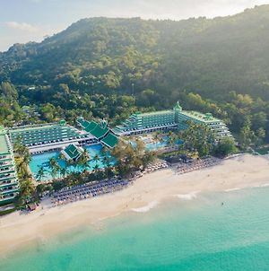 Karon Le Meridien Phuket Beach Resort - Exterior photo