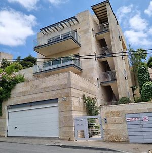 דירות ירושלים Cute Studio Near Yad Vashem Free Street Parking Exterior photo