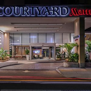 מלון Courtyard By Marriott Bethesda Chevy Chase Exterior photo