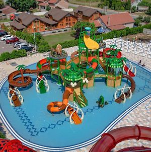 בלגרד S Club Resort Hotel Aqua Park And Spa Exterior photo