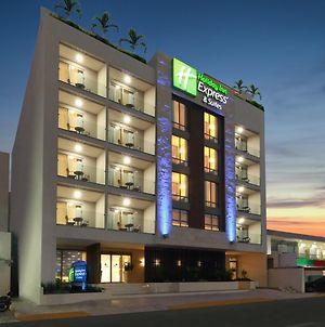 Holiday Inn Express & Suites - Playa Del Carmen, An Ihg Hotel Exterior photo