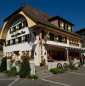 מלון Aarwangen Gasthof Zum Wilden Mann Exterior photo