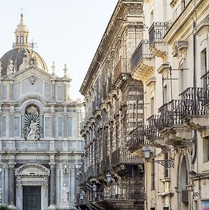קטאניה Duomo Suites & Spa Exterior photo