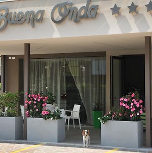 פסקיארה דל גארדה Hotel Buena Onda Exterior photo