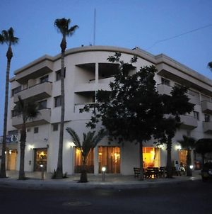 לרנקה Elysso Hotel Exterior photo