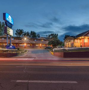 YYC Canadas Best Value Inn Chinook Station Exterior photo