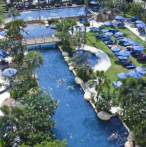 פאטאיה Jomtien Palm Beach Hotel And Resort - Sha Extra Plus Exterior photo