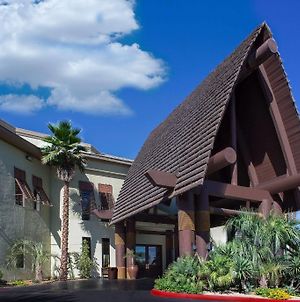 לאס וגאס Tahiti All-Suite Resort Exterior photo