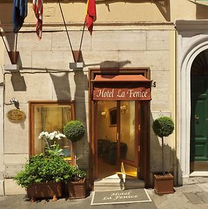 רומא Hotel La Fenice Exterior photo