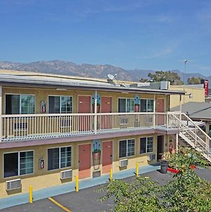 פסדינה Lincoln Motel - Los Angeles, Hollywood Area Exterior photo