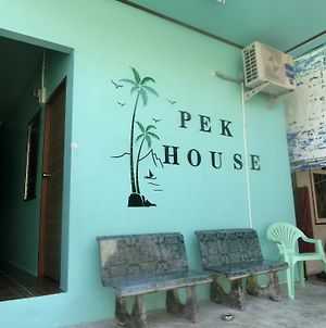 דירות Phuket Pek House Exterior photo