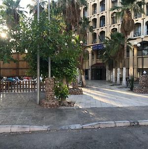 Aqaba Qazar Hotel Exterior photo