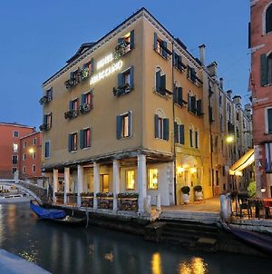 ונציה Hotel Arlecchino Exterior photo