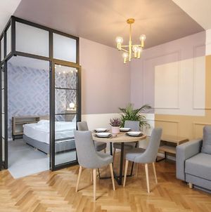 קרקוב Ermine Suites Exterior photo