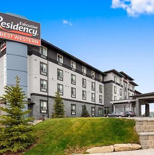 Executive Residency By Best Western Calgary City View North Exterior photo