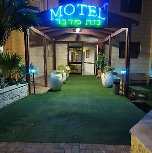 אילת Neve Midbar Motel Exterior photo