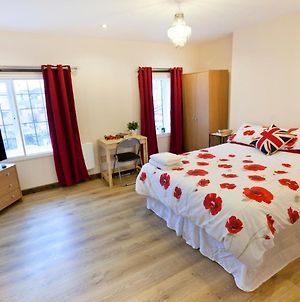 Emporium Apartment - Nottingham City Centre - Your Own 7 Bedrooms Apartment With 3 Bathrooms, Full Kitchen - Ideal For Contractors - "Cook As You Would At Home" - By Victoria Centre Shopping Centre - Outdoor Parking For Cars Or Vans From Five Pounds Exterior photo