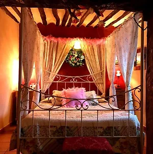 Valeria Room In Lodge - Getaway To Cuenca At La Quinta De Malu Exterior photo