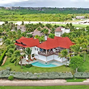 פונטה קאנה Ocean And Golf View 5-Bedroom Villa With Unique Tropical Style Exterior photo