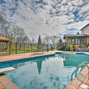 Lovely Highland Home With Pool And Hot Tub! Exterior photo